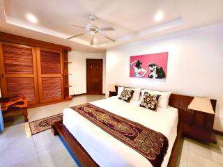 Coconut Palms Villa, Large & Elegant Private Pool Villa in Rawai, Phuket - Ban Saiyuan (1) - 5