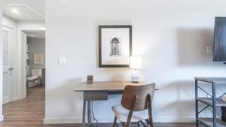 Landing - Modern Apartment with Amazing Amenities (ID2703X30) - Anaheim - 4