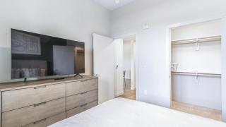 Landing - Modern Apartment with Amazing Amenities (ID2703X30) - Anaheim - 2