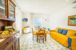 Blue Bell Residence - Amazing Capri view - Termini - 2