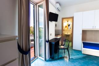 Don Giorgio Rooms & Apartments - Isquia - 9