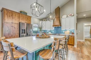 Spacious Ruidoso Home Hike, Golf, Ski and More! - Ruidoso - 6