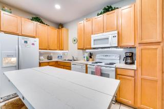 6 Mi to Disney Resort Home with Pool Access! - Kissimmee - 8