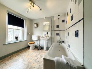 The Old Locksmith Cottage, 3 - Bed, Sleeps 6, Pets Welcome - Ulverston - 6