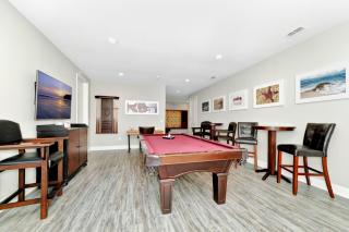 Astounding Home Near Disney With Themed Media Room, Pool Table With Waterpark Resort Access At Encore Resorts Reunion - 240Cl - Kissimmee - 4