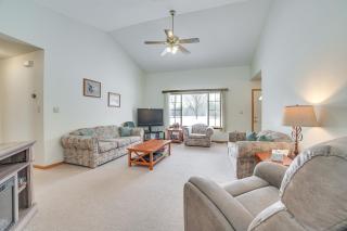 Cozy Mancelona Home Ski, Golf and Snowmobile! - 7