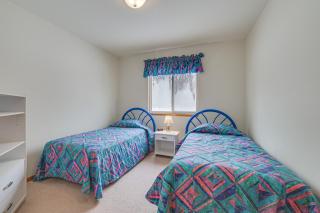 Cozy Mancelona Home Ski, Golf and Snowmobile! - Mancelona - 1
