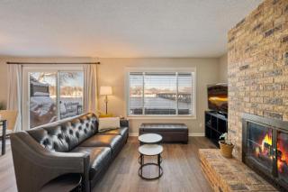 Riverfront Champlin Townhome with Deck and Water View! - 7