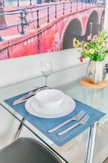 Modern Apartment in Corktown Hamilton Sleeps 4 - Hamilton - 2