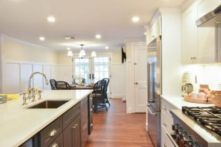 Swing Set Plunge pool and large yard await - Barnstable - 2