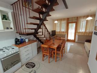SZEKI Apartman - Gyula - 0