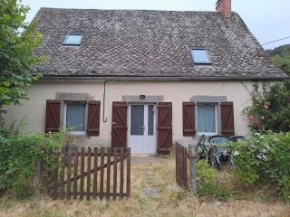 Ferme auvergnate - Tauves - 0