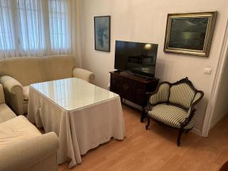 2 Bedroom Apartment by Guadalquivir River - Seville - 8