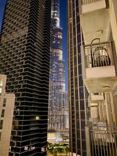Standpoint Tower Apartment opposite Burj Khalifa - Dubai - 1