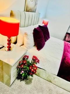 Icare Lodge Ltd,Safwaan House. - Barking - 3