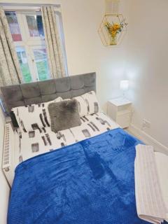 SwankyHome4Groups/Contractors/M5 - Dudley - 7