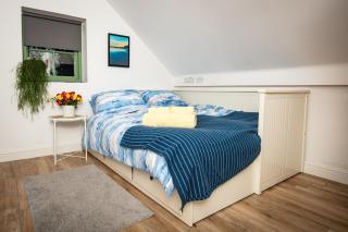Cwtch Lackerlee - Haverfordwest - 9
