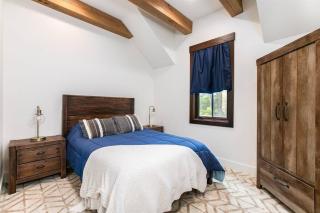 3 BR 2 BA Loft at Fr. Sorin's w/ Paddle Tennis - 5