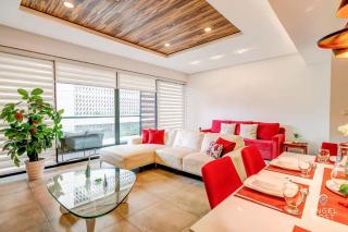 Condo with Amenities Sleeps 8 Roof Pool Gym - Playa del Carmen - 1