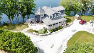 Waterfront Cottage w Sauna on Sharbot Lake - Sharbot Lake - 0