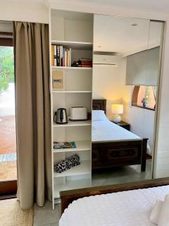 Beach Bliss - Private Suite, Tropical Tranquility, 3 mins walk to beach - 7