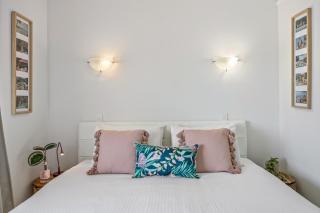Great Location 1-Bed with Pool by Briner Beach - 2
