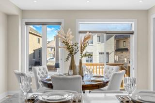 Executive 5BR-4BATH Detached Bramp/Miss Border - Brampton - 1