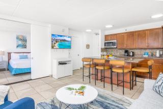 Diamond Head View Condo, Steps to Beach & Free Parking! - 2