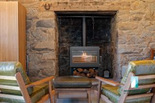 The Stone Cottage at Wollondibby - Heritage Listed l Renovated l Fire Place - Crackenback - 8