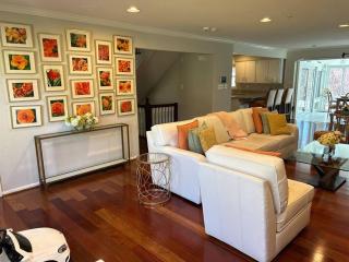 Tara Retreat: Family-Friendly Oasis with Pool, Tennis & Serene Ambiance in Potomac - Potomac - 1