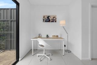 2BR Townhouse CBD Chinatown Free WiFi FreeParking - 1