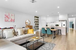 Mellow&Modernized Townhouse-3Beds-Quiet-Anzac Hwy - Plympton - 0