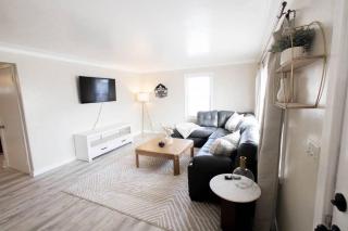 4 Bedroom Home near HOF Village - Canton - 9