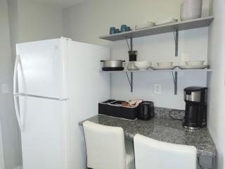 Heart Downtown! City View Onsite Parking! King Bed LM807 - Atlanta - 2