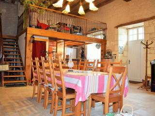 Gîte de Charme Rénové, Idéal Famille, Centre-Ville, WiFi, Parking Gratuit, Vélo Bienvenue - FR-1-381-268 - Loches - 6