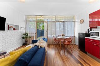 Renovated 1BR Unit CBD Parking Wi-Fi South Tce - 3