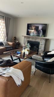 Cozy front lake cottage! - Hindon Hill - 3