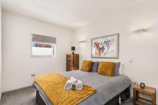 Executive City Pad Free Basement Park CBD 3 Mins - 4