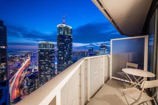 Presidential Suite Heart of Downtown with Stunning View - Toronto - 3