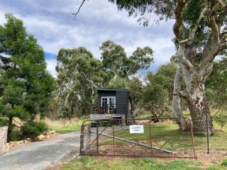 Cherry Tree - Merigan Farm Stay - - 0