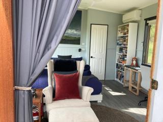 Cherry Tree - Merigan Farm Stay - - 6