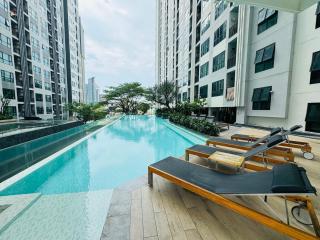 芭提雅市中心无边泳池公寓The Base Central - Centro di Pattaya - 8