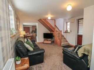 Farm Yard Cottage - 9