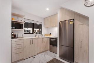 New 2Bdrm 2Brm Hospital CBD Hagley Park Locationn - Christchurch - 6