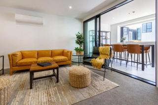 Your Ultimate Getaway Awaits! 3 bedroom - 8