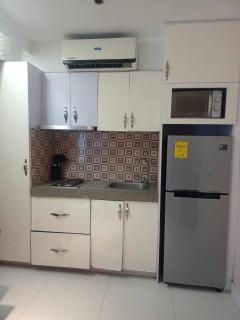 2 Bedrooms Units Forbes Area 5th Avenue BGC Center - Manila - 4