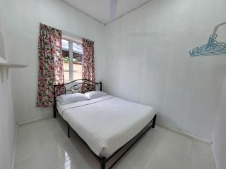 Cantik-La Homestay Kuala Terengganu 3 Bilik - Bukit Payong - 3