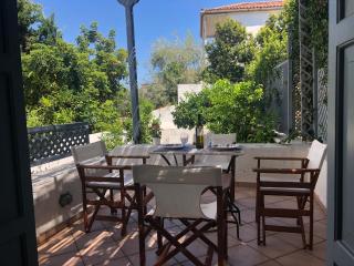 Villa Zephyros, near Kaiki beach - Spetses - 9