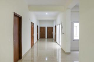 FabHotel Grihum - 4