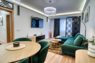 City Chic Retreat: Newly Renovated 1BR Apartment - Bucharest - 3